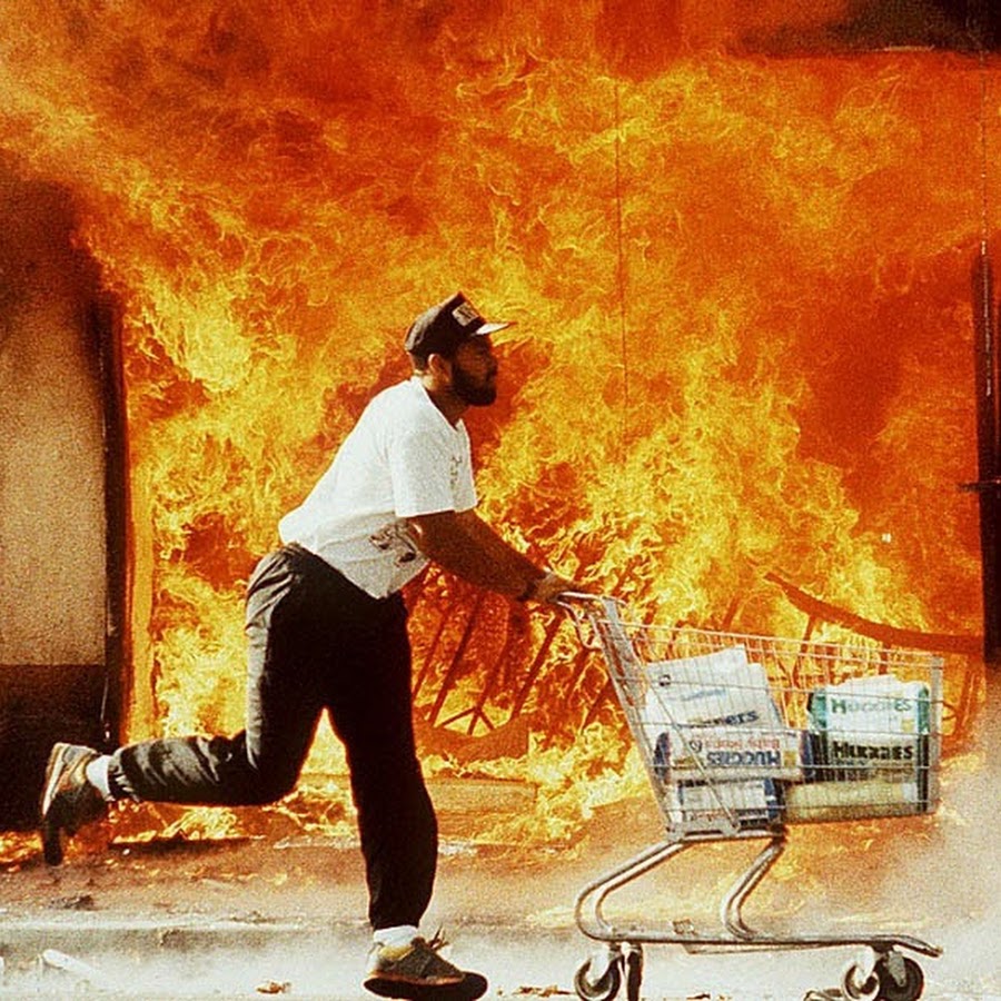 Eminem - love the way you lie ft. Майкл гэри скотт. Огонь. Девушка взрыв. Темная алесса гиллеспи.