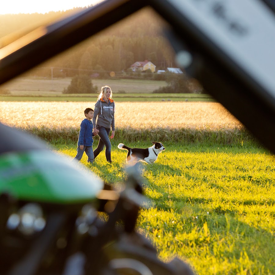 Quicke Front loaders and Implements YouTube