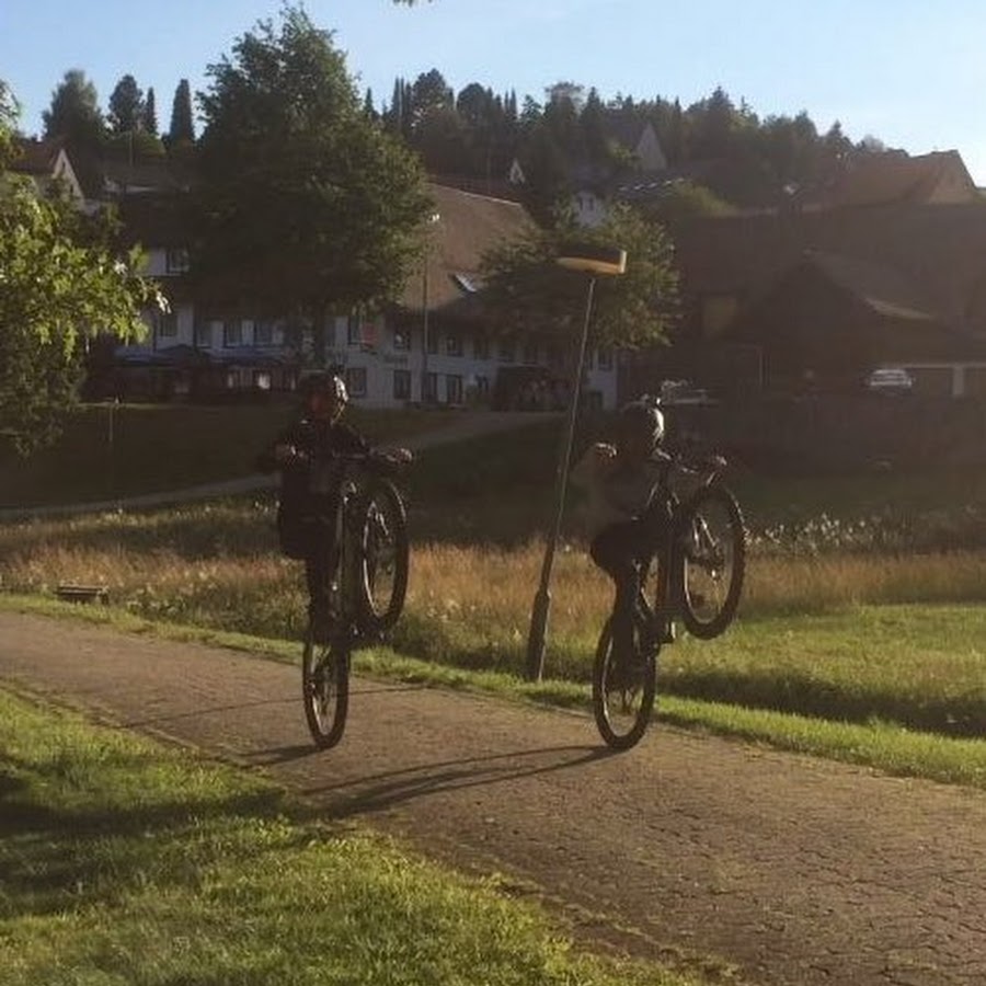 maximal Testo - YouTube