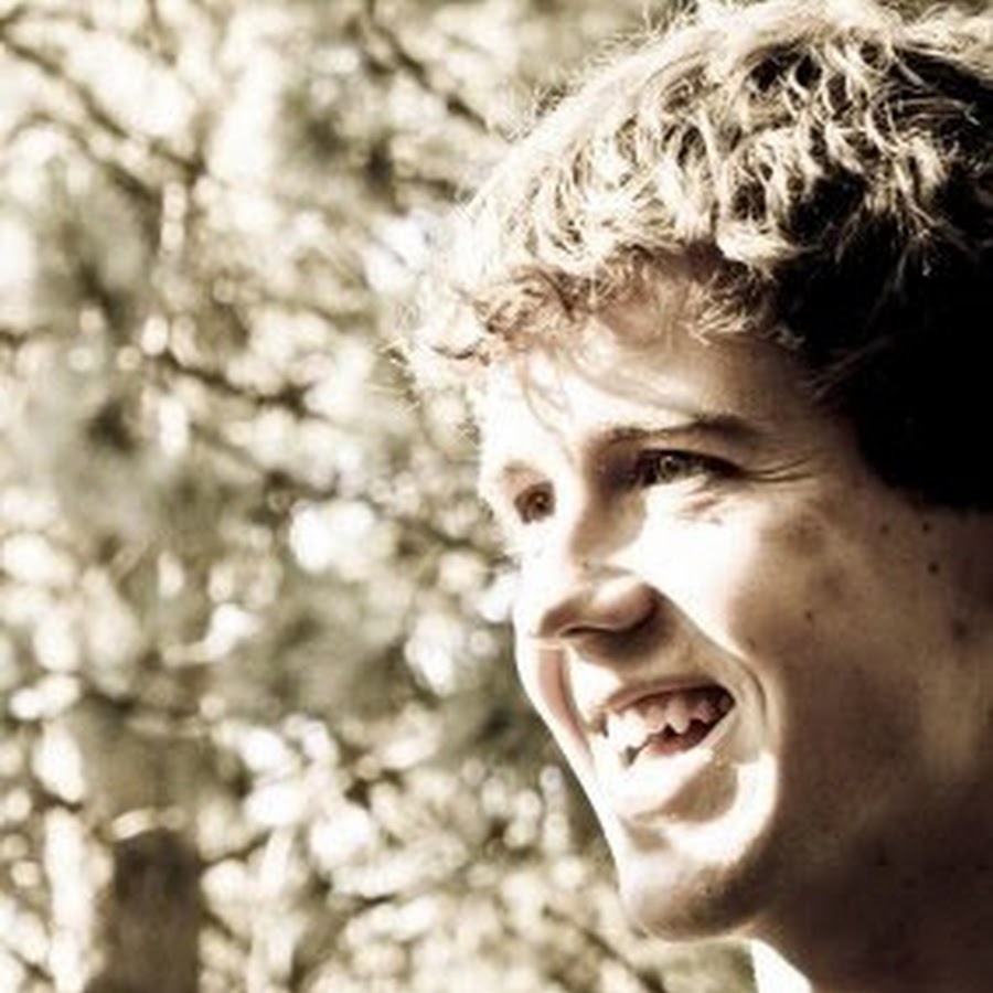 Nicolas Pratt - YouTube