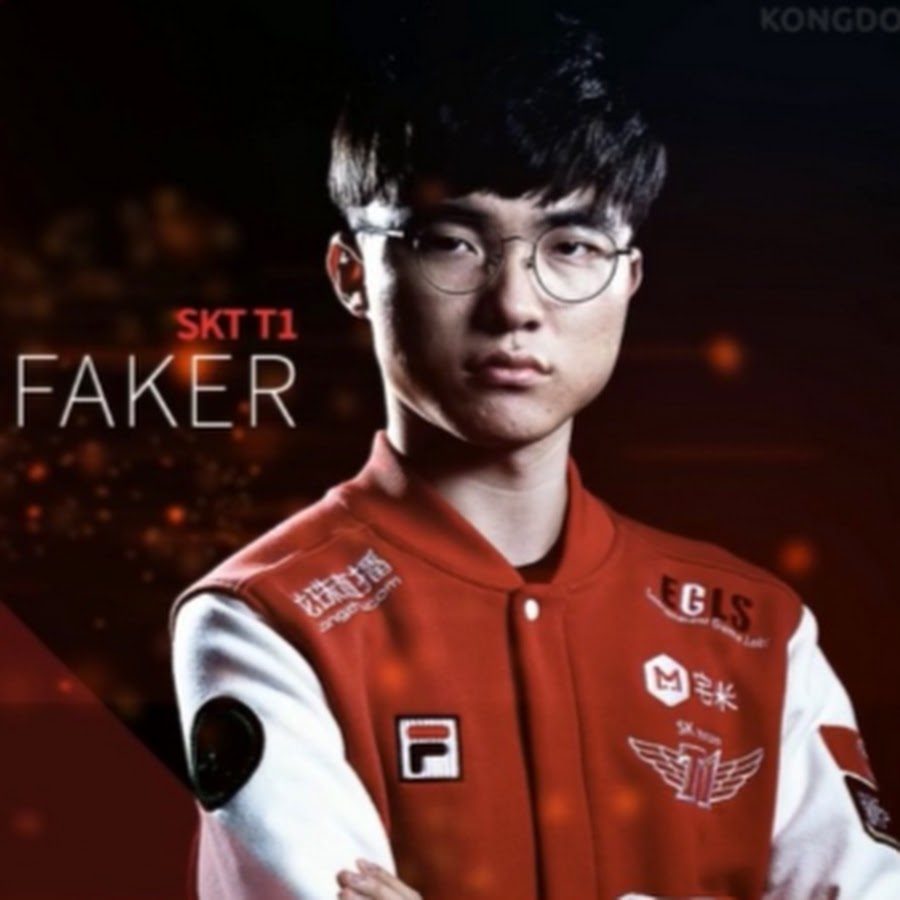 Java faker. Faker twitch. фейкер персонаж. faker клавиатура. faker полный рост.