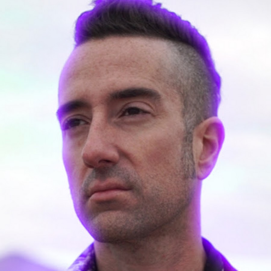 Colin Cayvz - YouTube