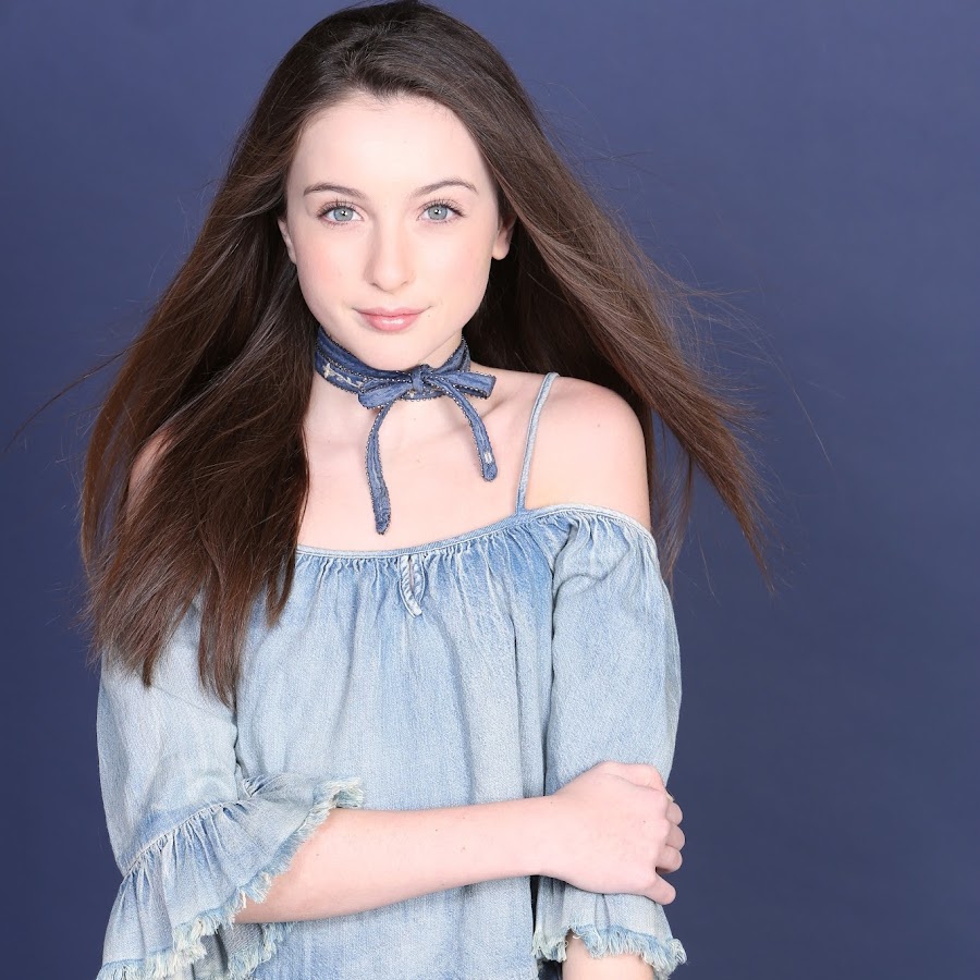 Ashley Lanzoni YouTube