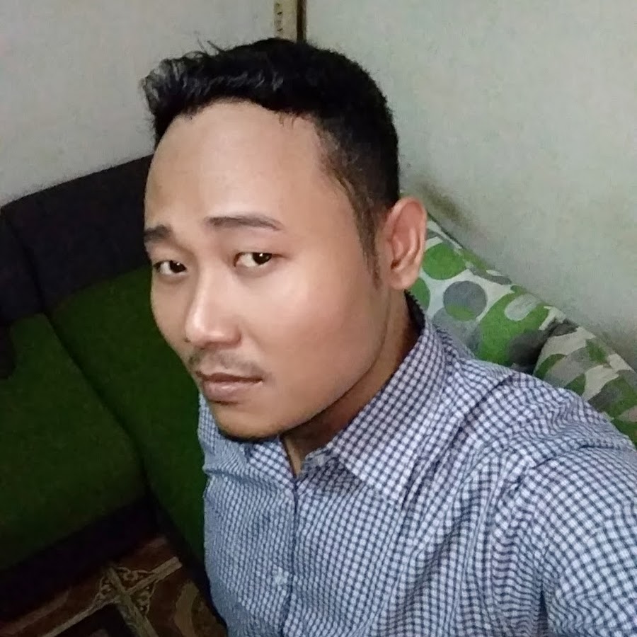 film bagus Holik - YouTube