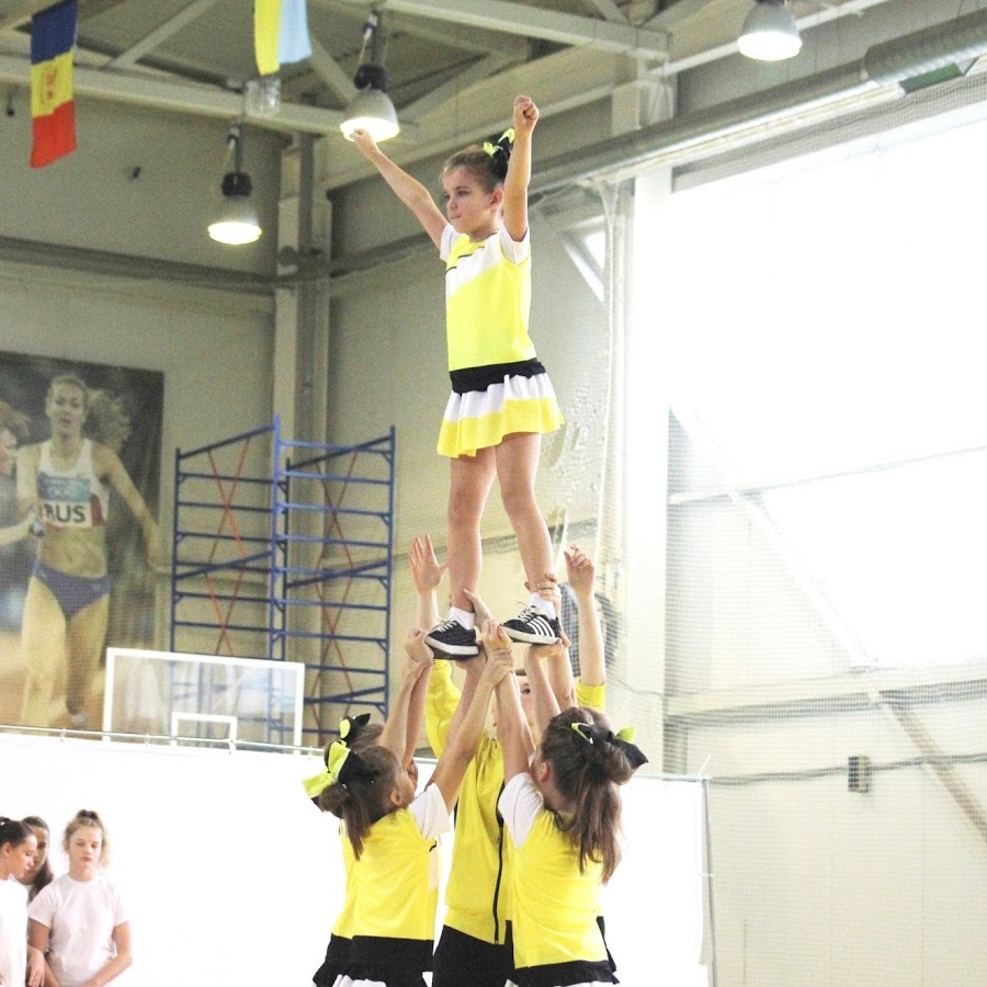 черлидинг нижний