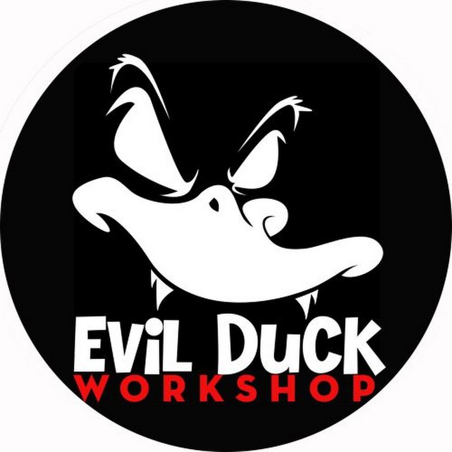 Утка с битой. Злой утенок. Утка морда. Злой утенок. Страшный гусь.