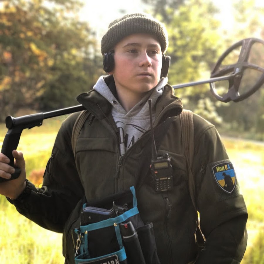 камрат. камрад. камрат. комрад или камрад. надпись камрад.