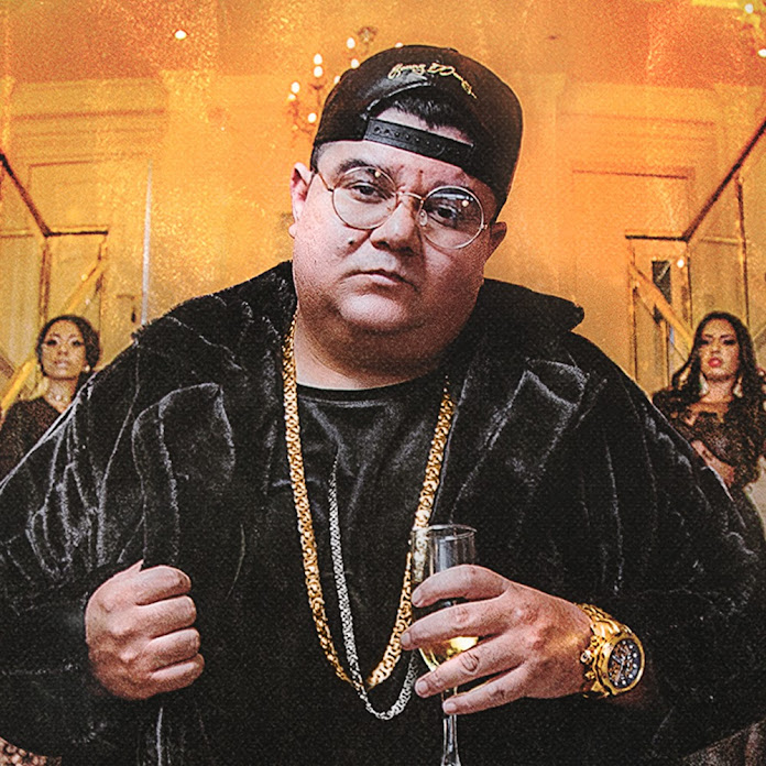 Bozzó Net Worth & Earnings (2026)