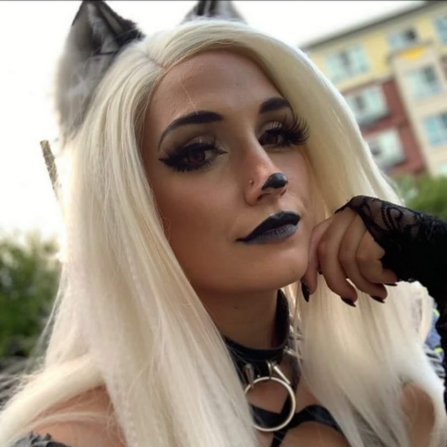 Dawn Frost Cosplay - YouTube