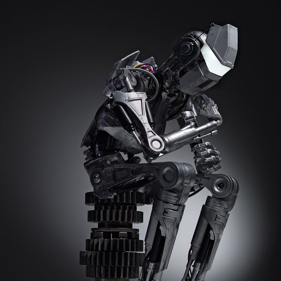 черное зеркало сериал роботы. конусообразный черный робот. миниатюрный робот черный. дроид k2so. робот черный робот.