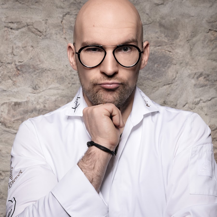 Benedikt Faust&rsquo;s Faustcheck on YouTube