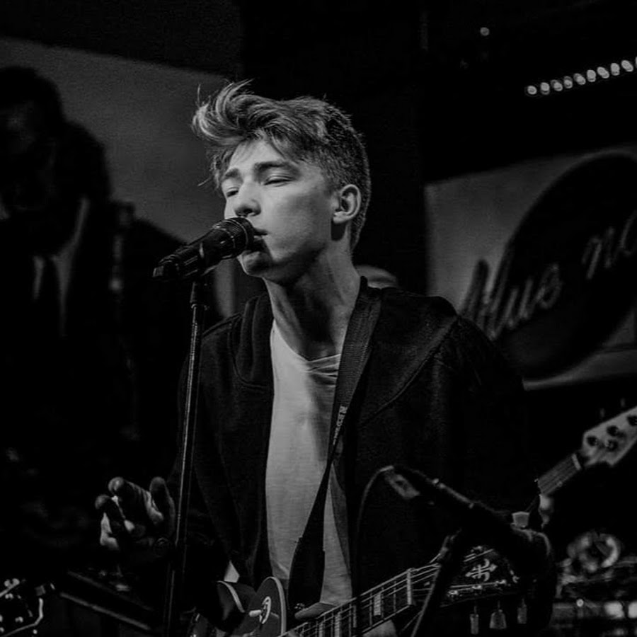 Michał Teodorczyk - YouTube