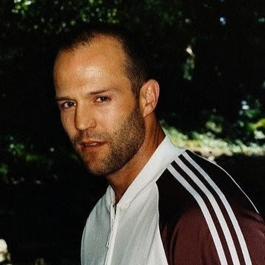 Молодой джейсон. Джейсон стэтхэм 1990. Джейсон стэтхэм в молодости. Джейсон стетхем в молодости. Джейсонстетхем в молодости.