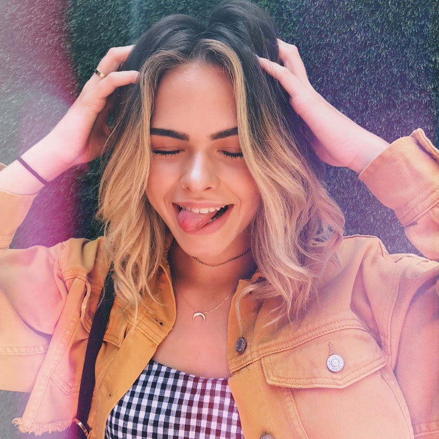 Summer Mckeen Vlogs - YouTube