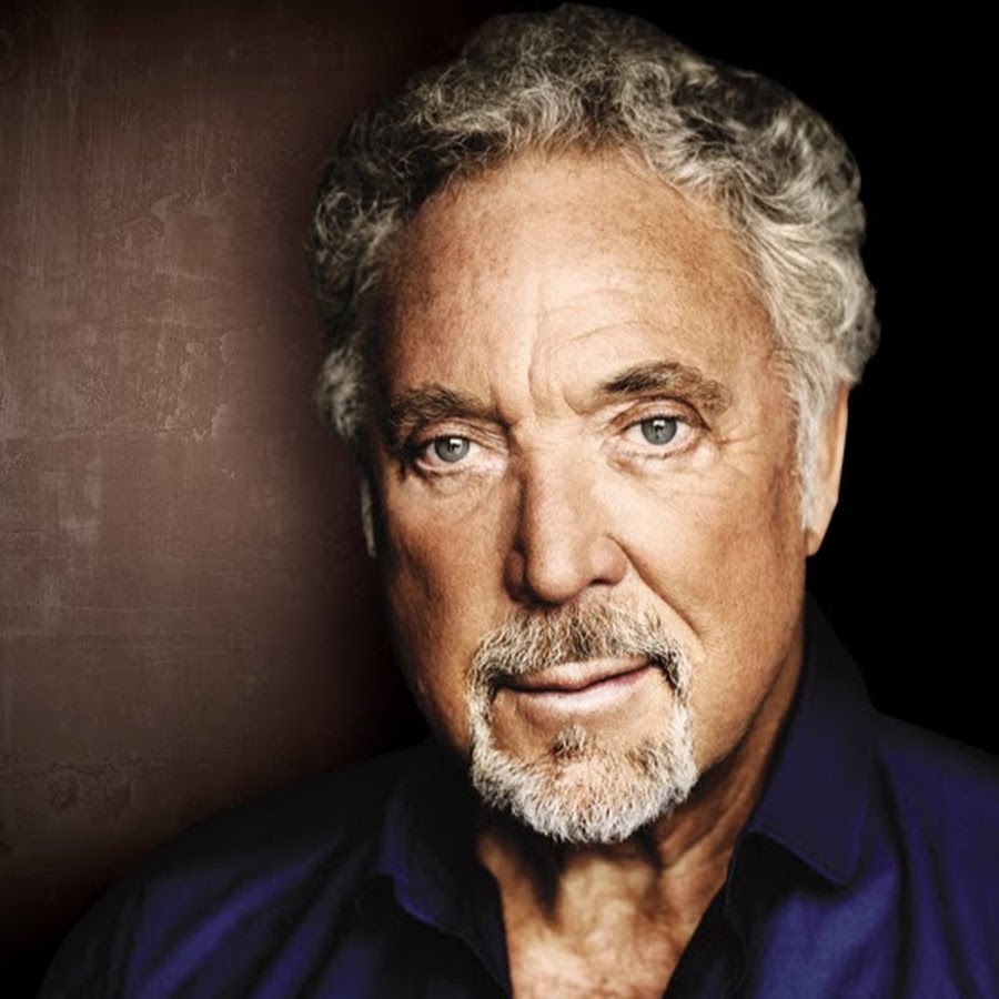 Tom jones. том джонс (певец). Tom jones в молодости. Tom jones. Tom jones.