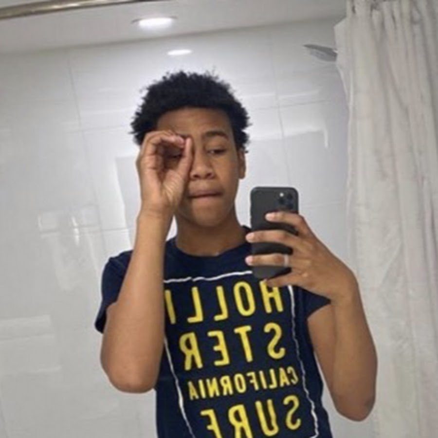 Aint nothing rich amiri перевод. Richamiri. амир рэпер памирский. Rich amiri dirty money. Aint nothing rich amiri перевод.