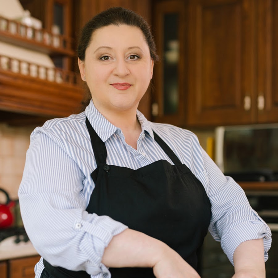 Laura Laurentiu YouTube