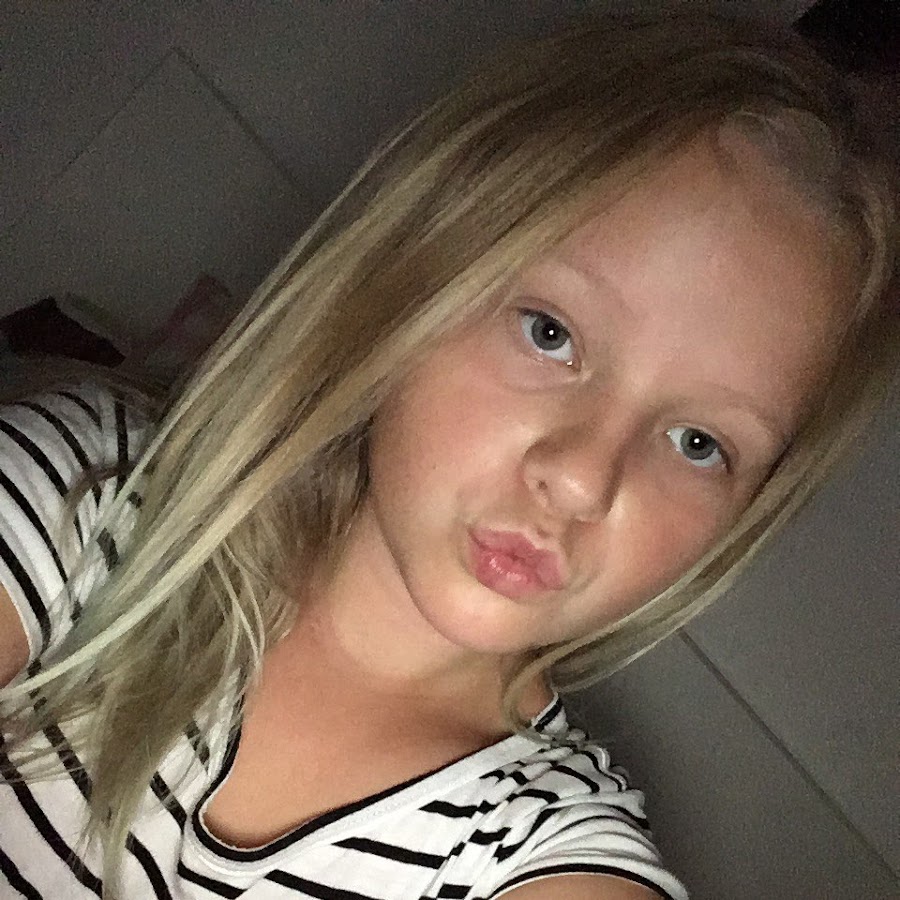 Maya Kd - YouTube
