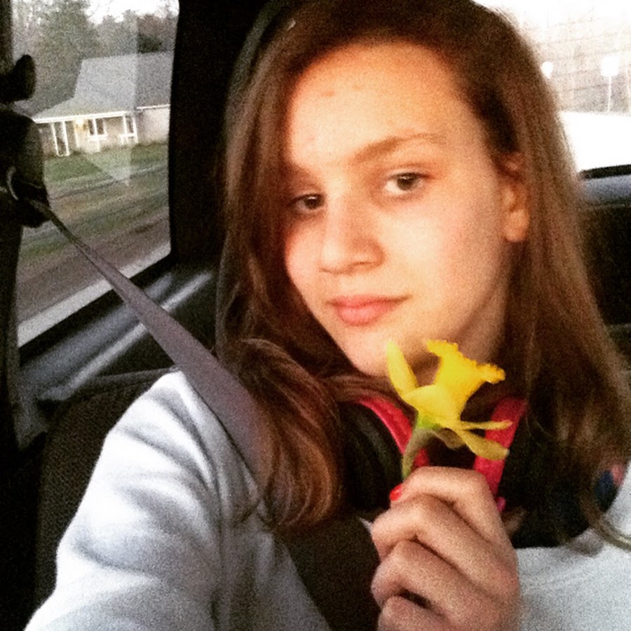 Selena Batts - YouTube