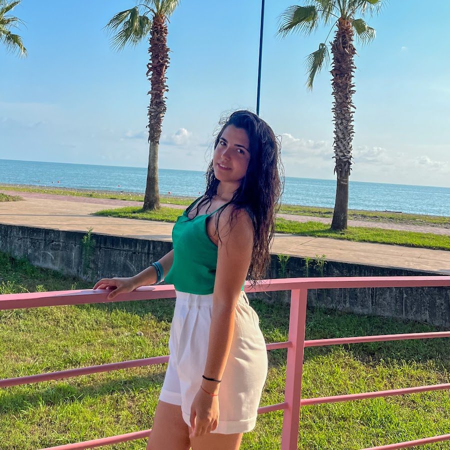 Dolls Story - YouTube