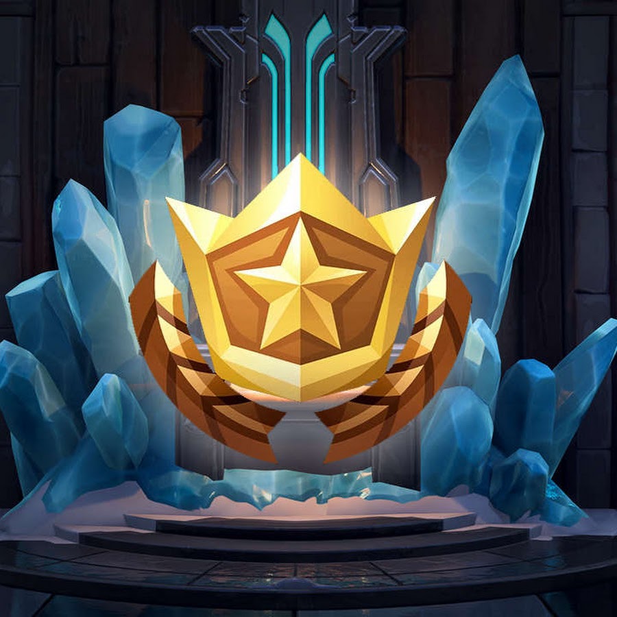 Здесь нет тайных проходов. Ожерелье из цветов из игры club penguin. Секретный проход. Find secret. Hidden fortune.