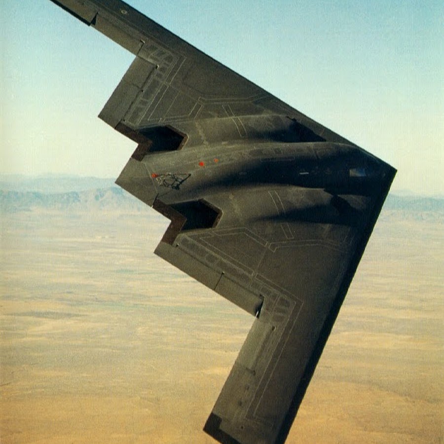 B-2 Spirit - YouTube