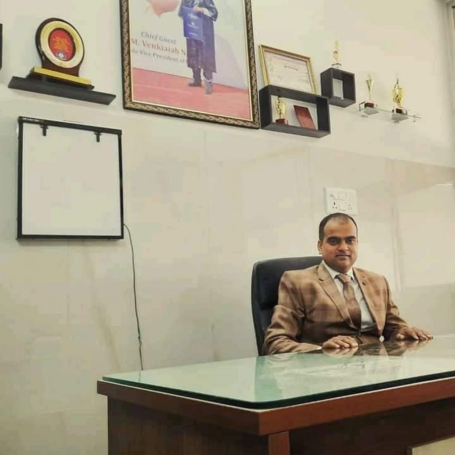 Dr.Ankit Srivastava-Homoeopathic Physician 