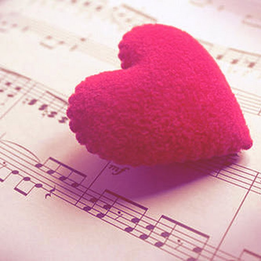 Маленькие сердечки. Картинка маленькое сердечко на белом фоне. Сердце. Нить от сердца к сердцу. Живи в сердце друнвало книга.