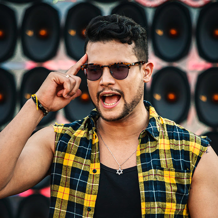 Israel Novaes Net Worth & Earnings (2026)