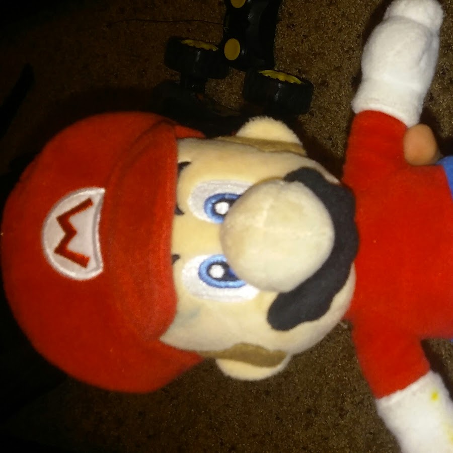 Super peluches Mario Mario plush - YouTube