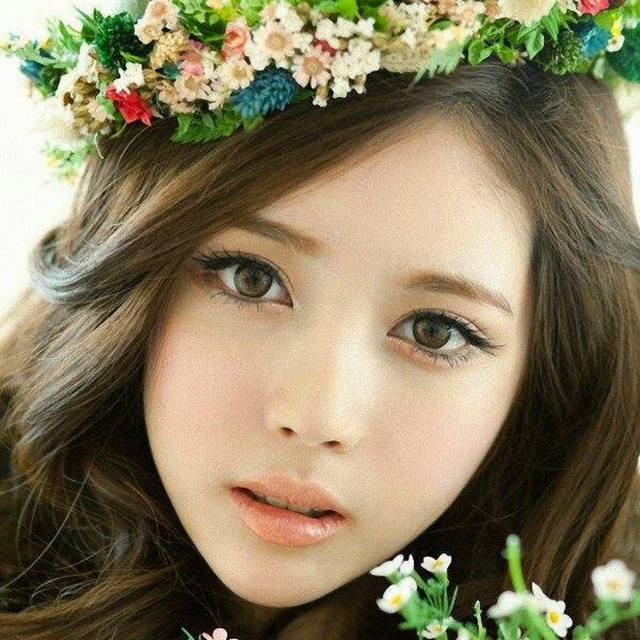 Корейцы с голубыми глазами. Красивые азиатки. Азиатские девушки красивые. Японка с зелеными глазами. Японка с голубыми глазами