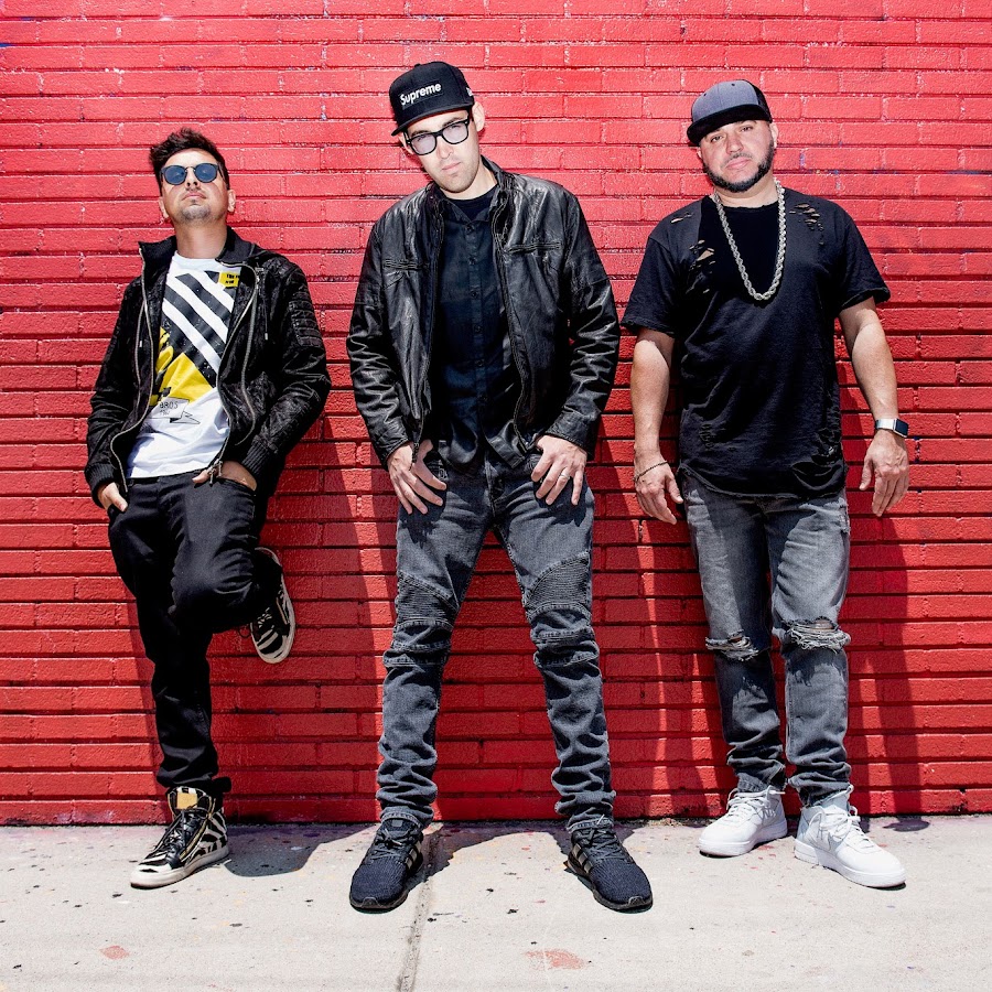 The Americanos - YouTube