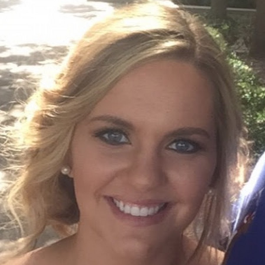 AshMashingLife - YouTube