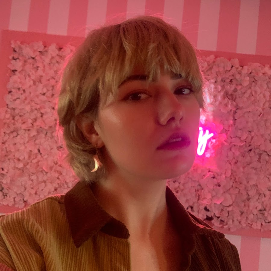 Arielle Gregory - YouTube