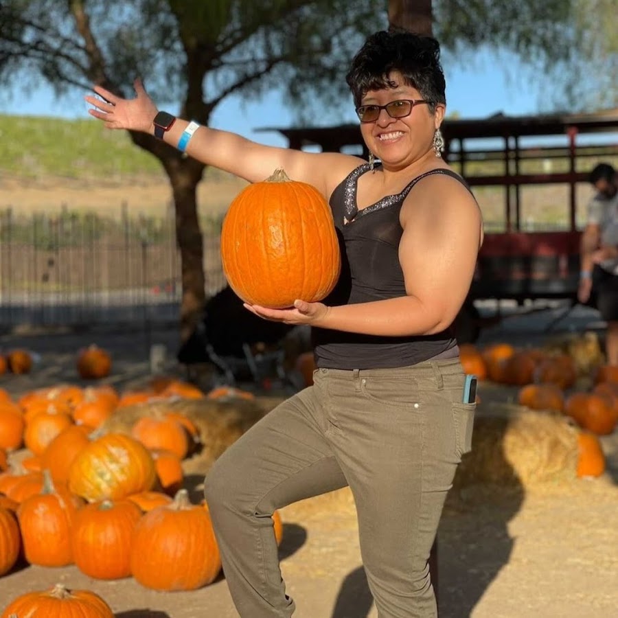 FriendlyDeafAngelASL - YouTube