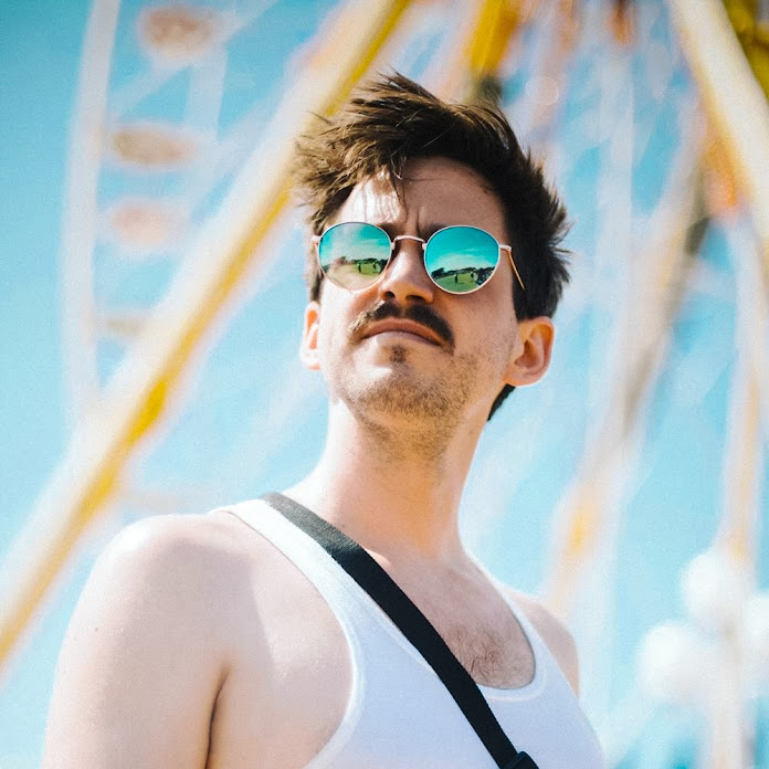 Marti Fischer Net Worth & Earnings (2025)