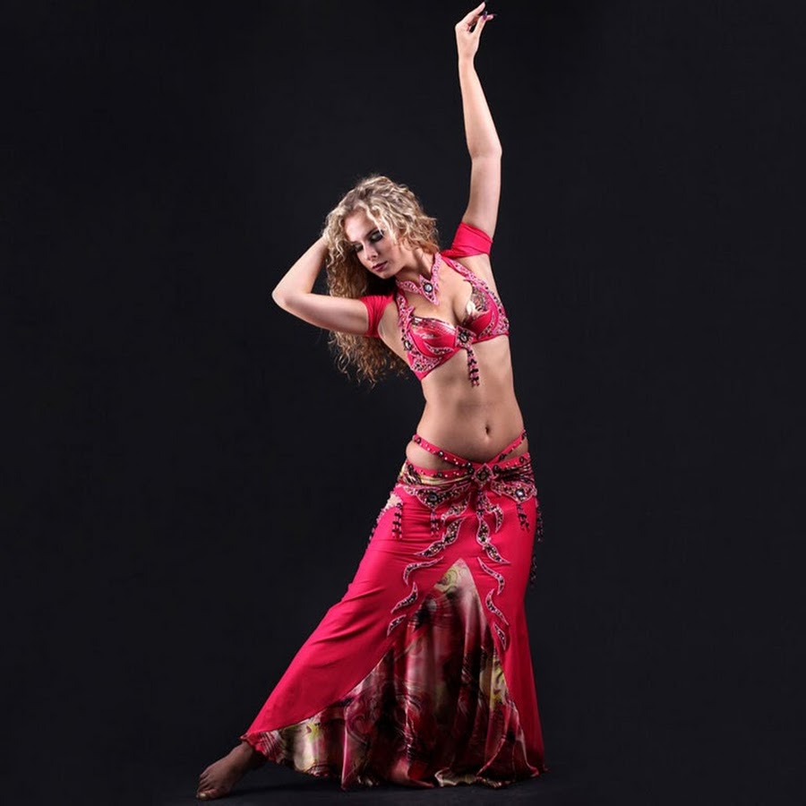Танцевать арабские танцы. Восточные танцы. Танец живота. Девушка восточные танцы. Современные восточные танцы.
