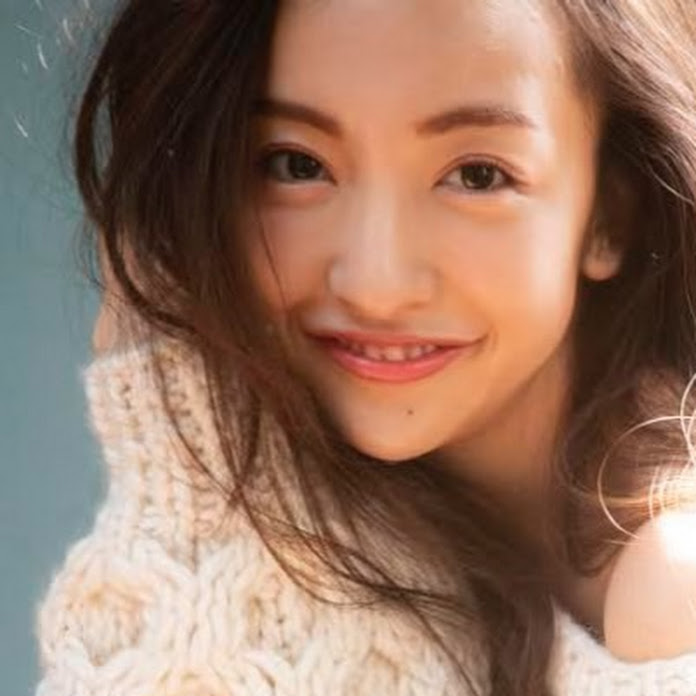 友chube 【板野友美】 Net Worth & Earnings (2026)