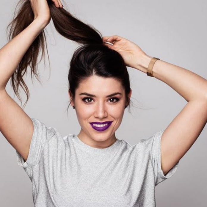 Adriana Spink Net Worth & Earnings (2026)