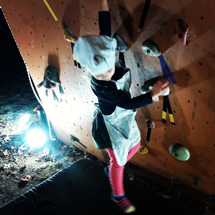 Kid Climber - YouTube