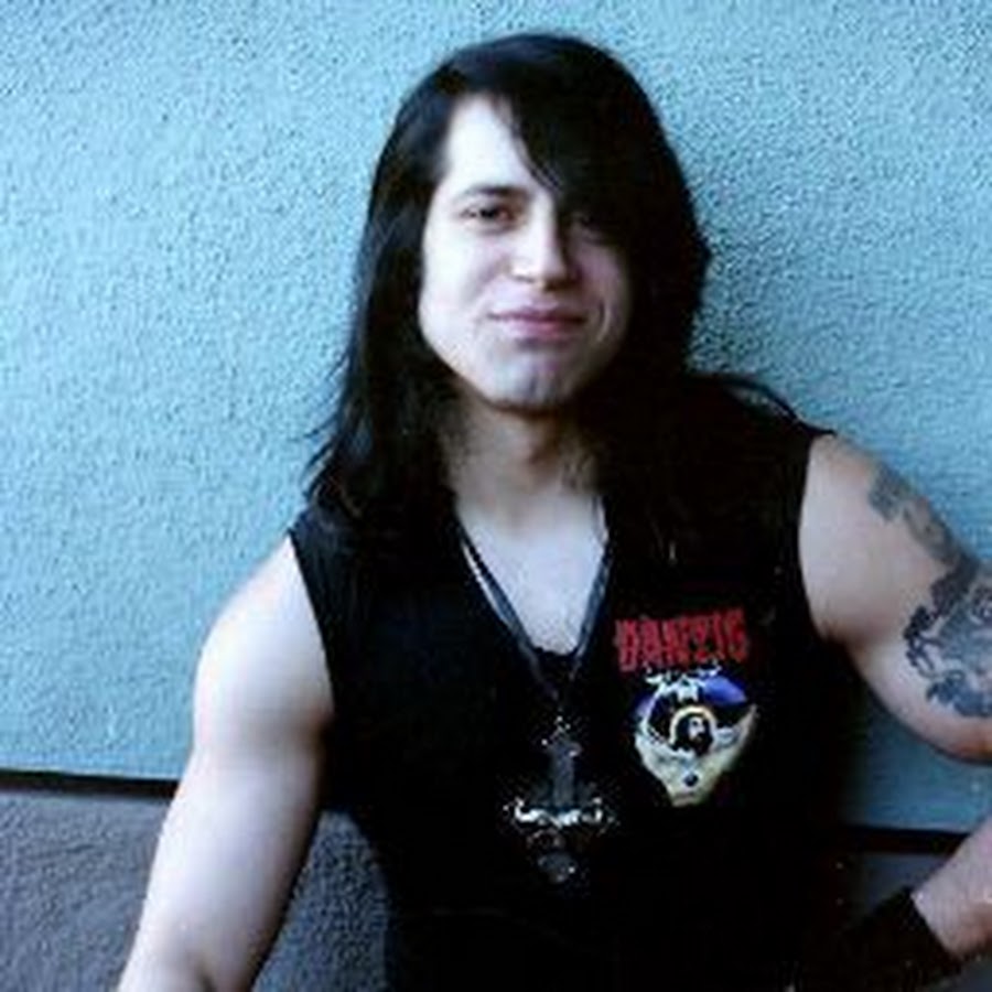 Гленн данциг. Glenn Danzig. Danzig молодой. Гленн Данциг в молодости. Danzig рост.