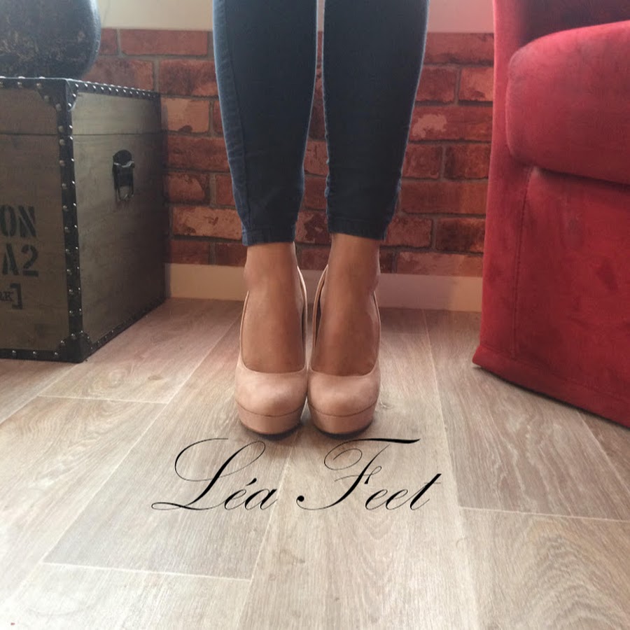 Lea lexus feet