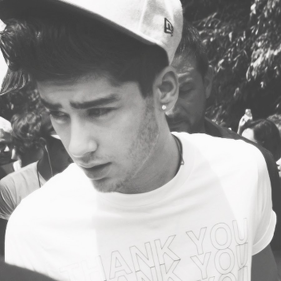 Зейн хьюэтт. Грозненский сельский отдел полиции. Арт малик. Мальик балаговествует. Малика сабирова балерина фото.