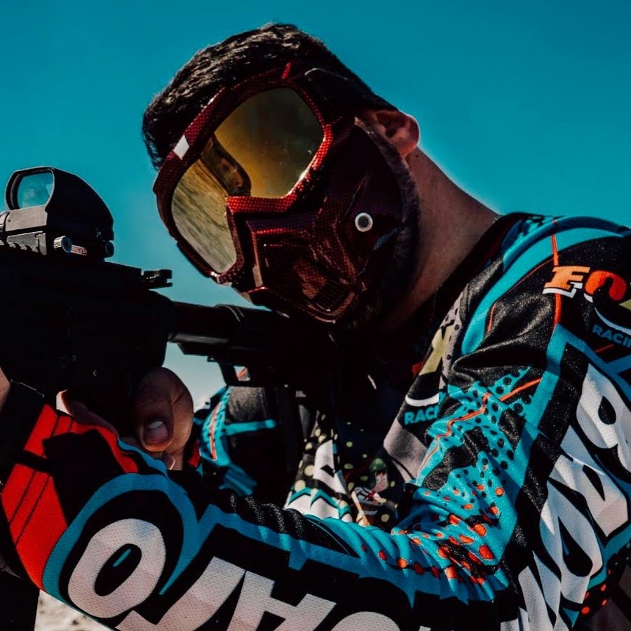 Victor Guillen Oficial - YouTube