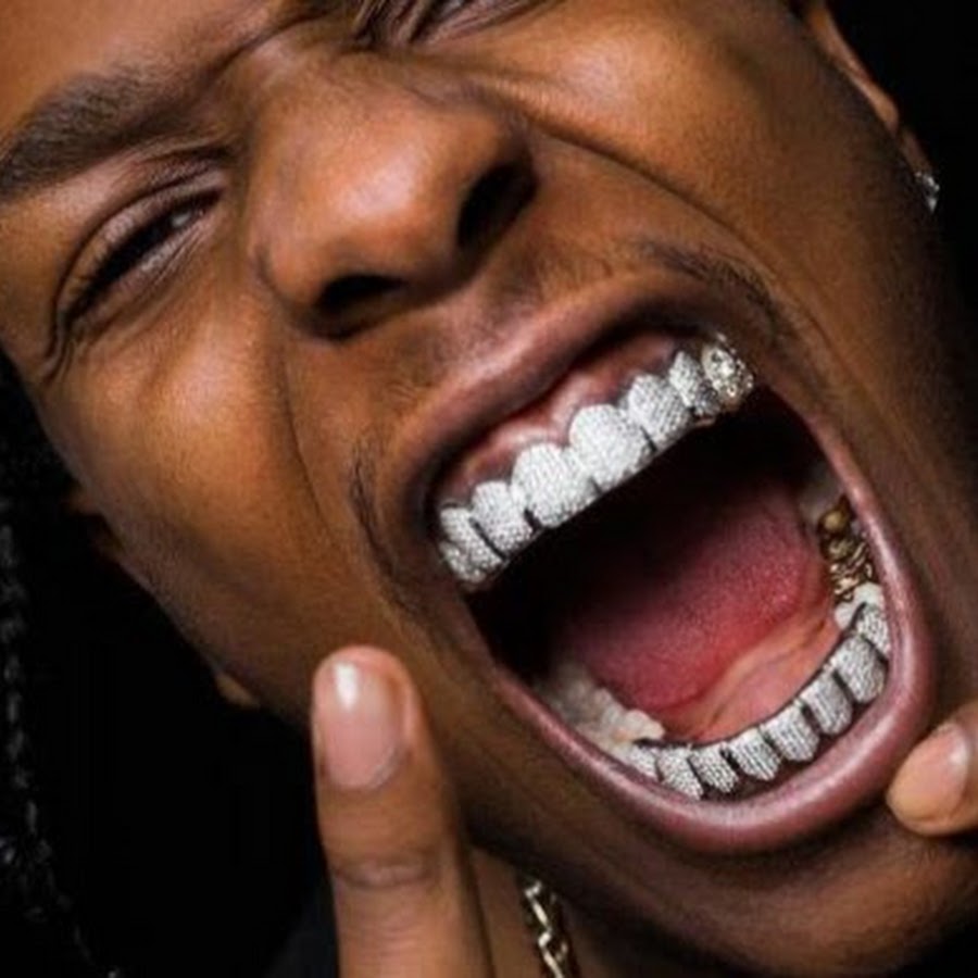 Грилзы серебро. Самые дорогие зубы. Самые дорогие зубы. Гелиодор грилзы. Самые дорогие зубы.