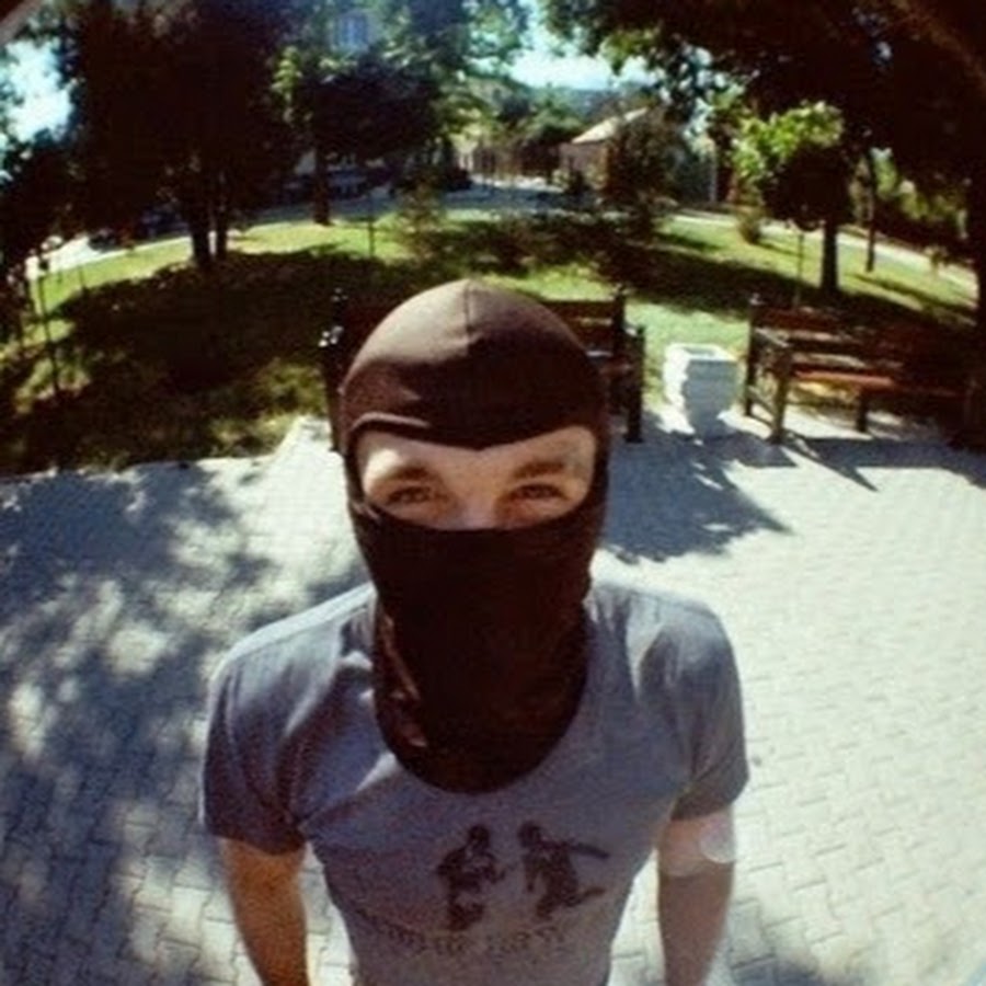 Чел меняй уже аву. Алексей Шелопугин. Николай на аву. Авы для рил пацанов. Пацан оффник глаз