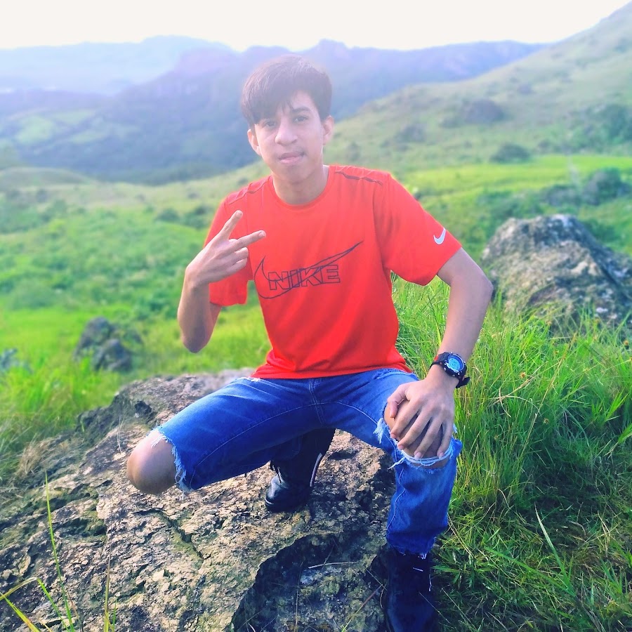 Кузен ютуб. Кузен ютуб. Кузен ютуб. Саша б канал ютуб. Кузен ютуб.