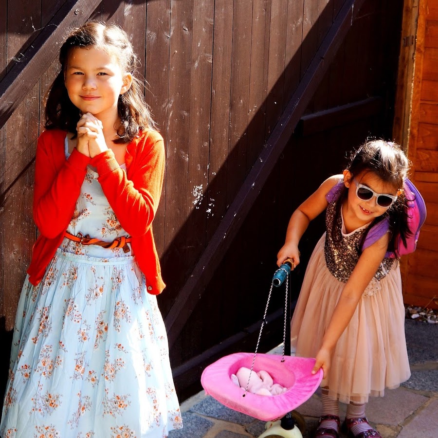 two cosy pillows - YouTube