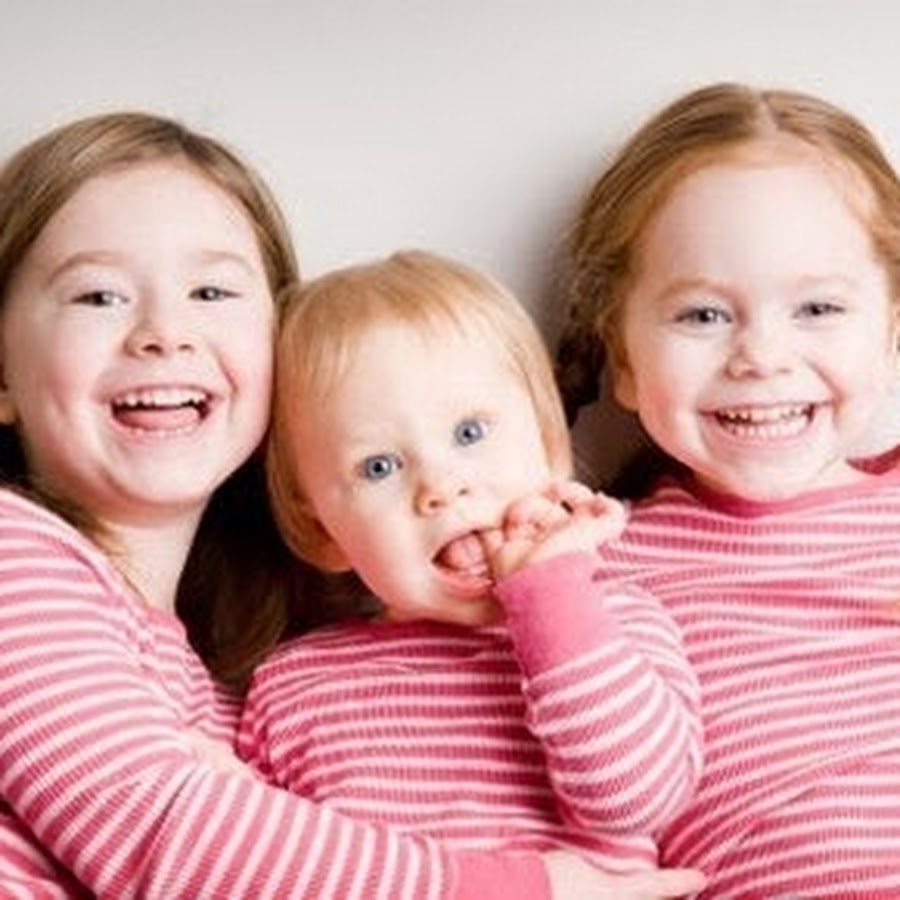 Фотосессия брат с сестрой. Ребенок в семье. Что такое сиблинги в семье это. Младший сиблинг. Ребёнок растёт абьюзером.