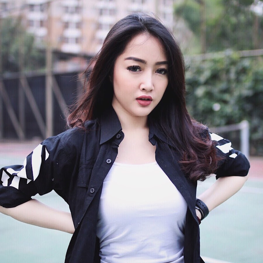 Ratu Azalia - YouTube